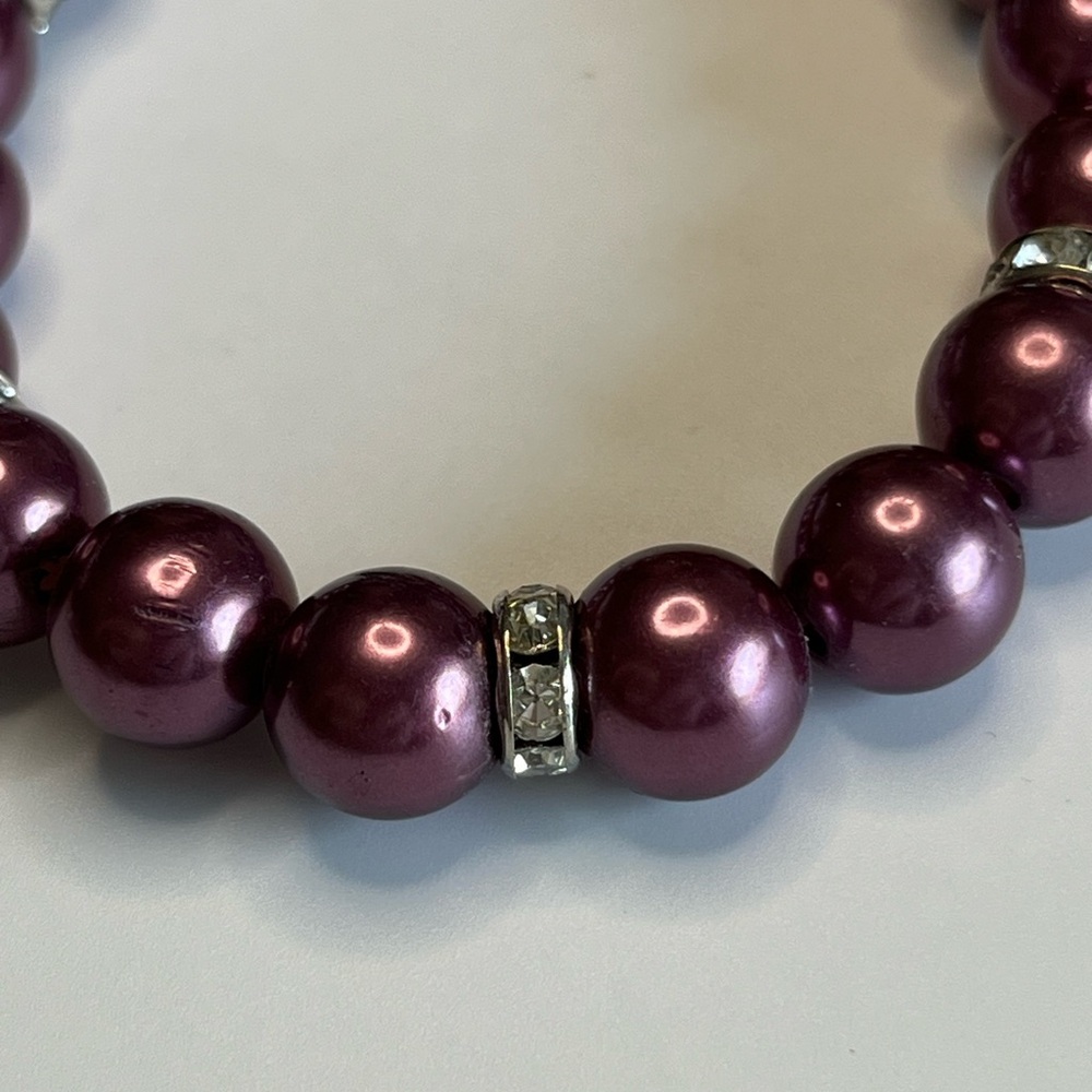 Elegant Purple Pearl With Silver and Crystal Accent Bracelet with stretch 62 - Picture 3 of 3